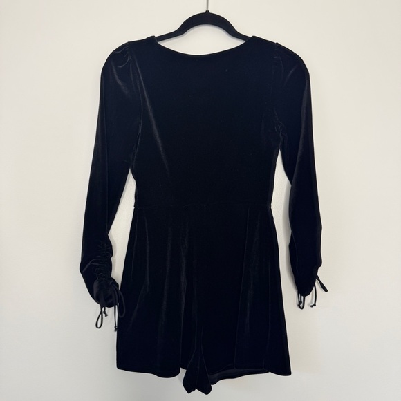 Urban Outfitters Velvet Jumpsuit Romper UO Black Ballet Wrap Dress Velour Sz S - Picture 4 of 16